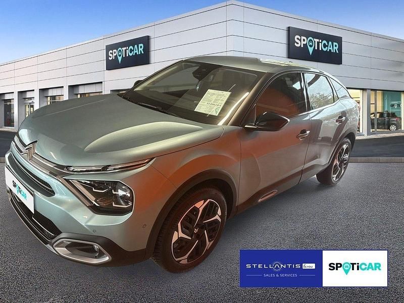 Second-hand Citroën C4 Shine 131 CP (96 kW) 2023 Albastru SUV