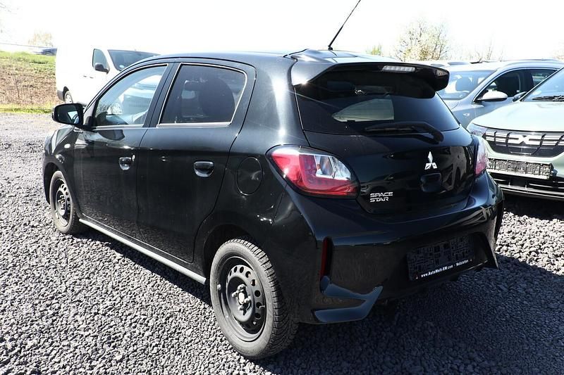 Gebraucht Mitsubishi Space Star Select+ 71 PS (52 kW) 2021 Schwarz metallic Kleinwagen