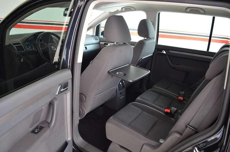 Gebraucht VW Touran 140 PS (102 kW) 2012 Silber Van / Kleinbus