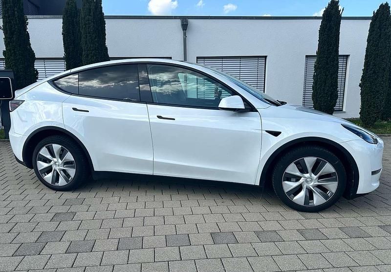 Brugt Tesla Model Y 378 kW (514 HK) 2023 Hvid SUV