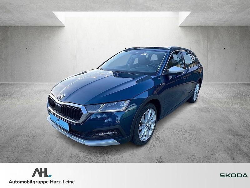 Blau Gebraucht 2021 Skoda Octavia Scout 4x4 Kombi | 27.022 € (Etwas zu teuer) - Bild 1/4
