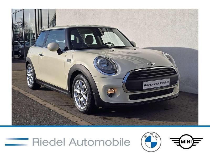 Pepper white uni Gebraucht 2017 Mini ONE Kleinwagen | 11.790 € (Fairer Preis) - Bild 1/3