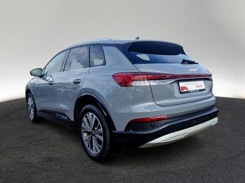 Gebraucht Audi Q4 e-tron Advanced 150 kW (204 PS) 2023 Kieselgrau SUV