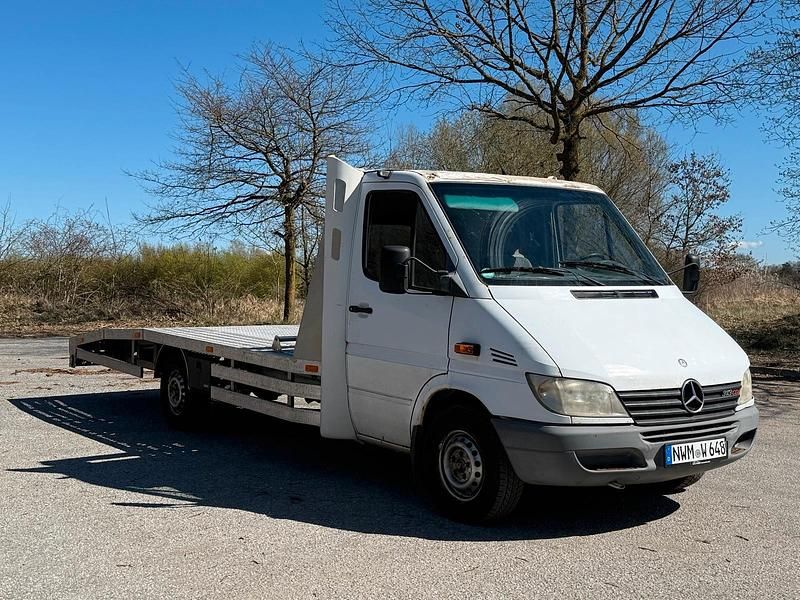 Gebraucht Mercedes Sprinter 130 PS (95 kW) 2001 Silber