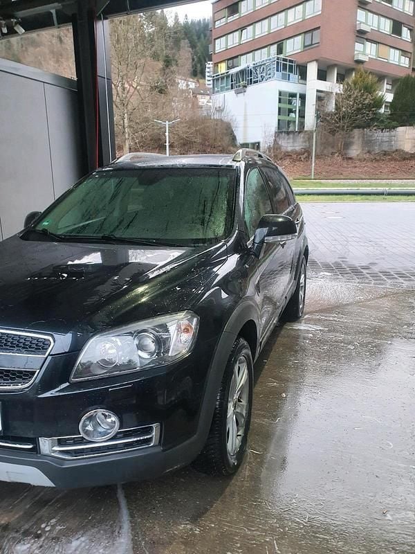 Gebraucht Chevrolet Captiva LT 150 PS (110 kW) 2010 Schwarz SUV