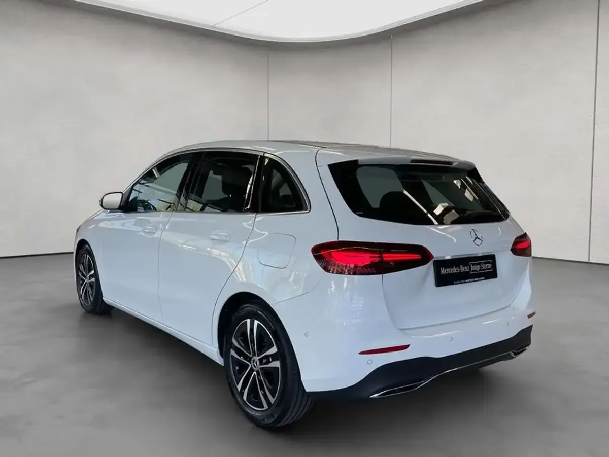 Gebraucht Mercedes B200 Advanced 163 PS (119 kW) 2025 Weiß Kleinwagen