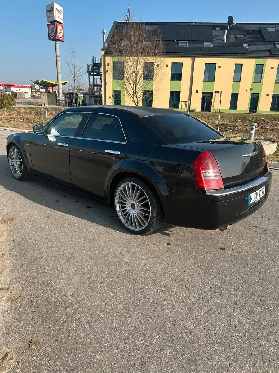 Gebraucht Chrysler 300C 218 PS (160 kW) 2007 Schwarz Limousine