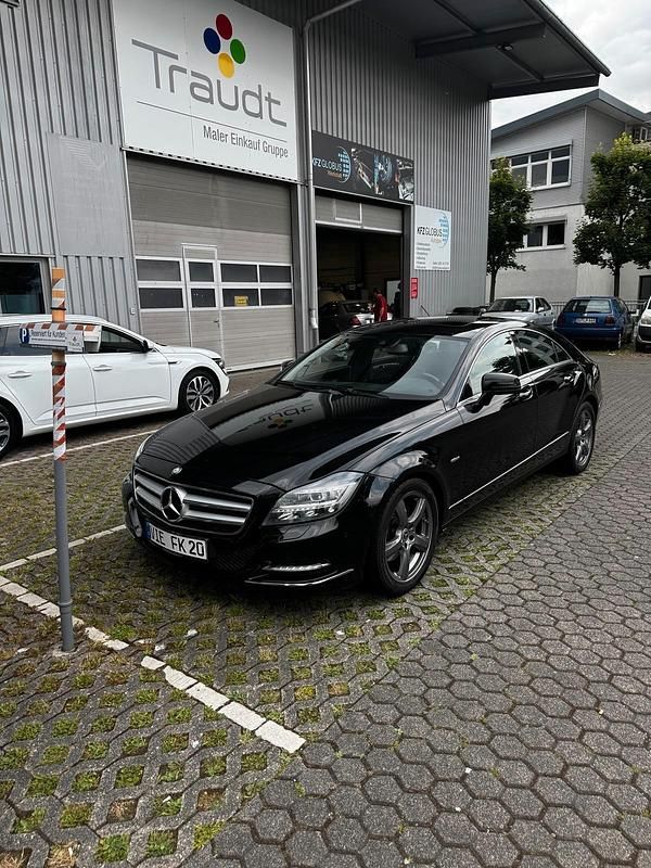 Schwarz Gebraucht 2011 Mercedes CLS350 Coupé | 17.000 € (Fairer Preis) - Bild 1/4