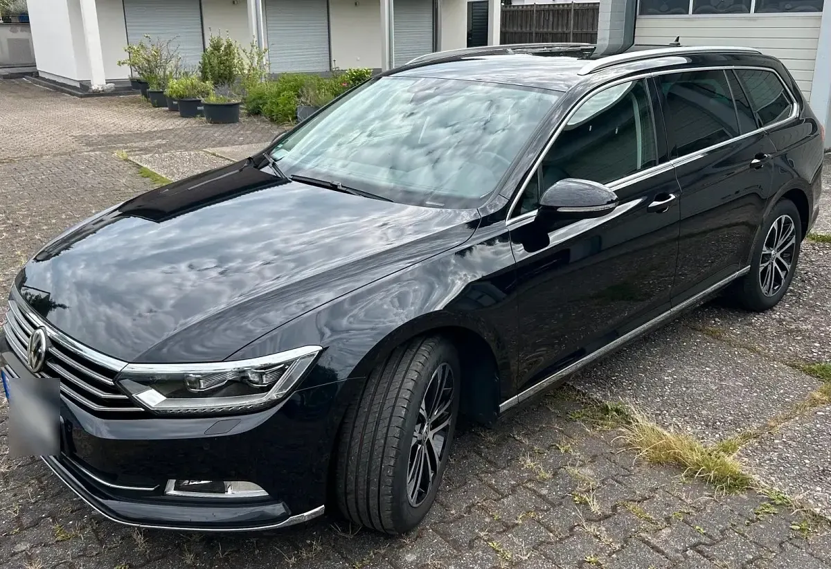 Gebraucht VW Passat 190 PS (139 kW) 2019 Schwarz Kombi