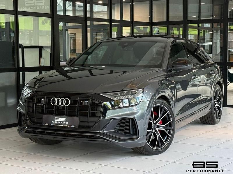 Daytonagrau Gebraucht 2021 Audi Q8 Sport SUV | 64.990 € (Etwas zu teuer) - Bild 1/4
