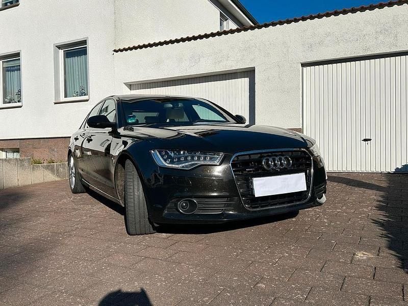 Schwarz Gebraucht 2012 Audi A6 Ambiente Limousine | 12.480 € (Superpreis) - Bild 1/4
