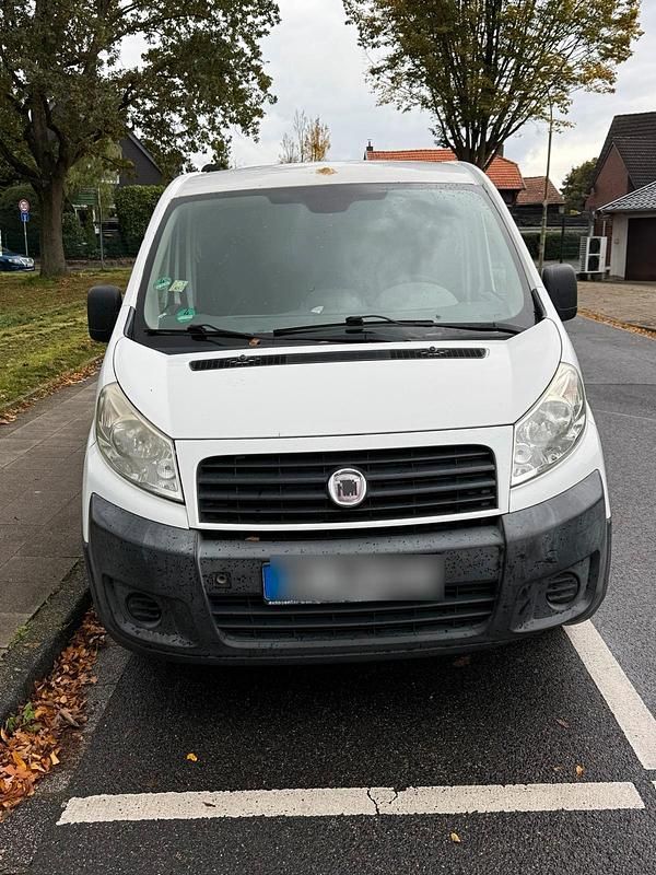 Weiß Gebraucht 2008 Fiat Scudo Van / Kleinbus | 2.400 € - Bild 1/4