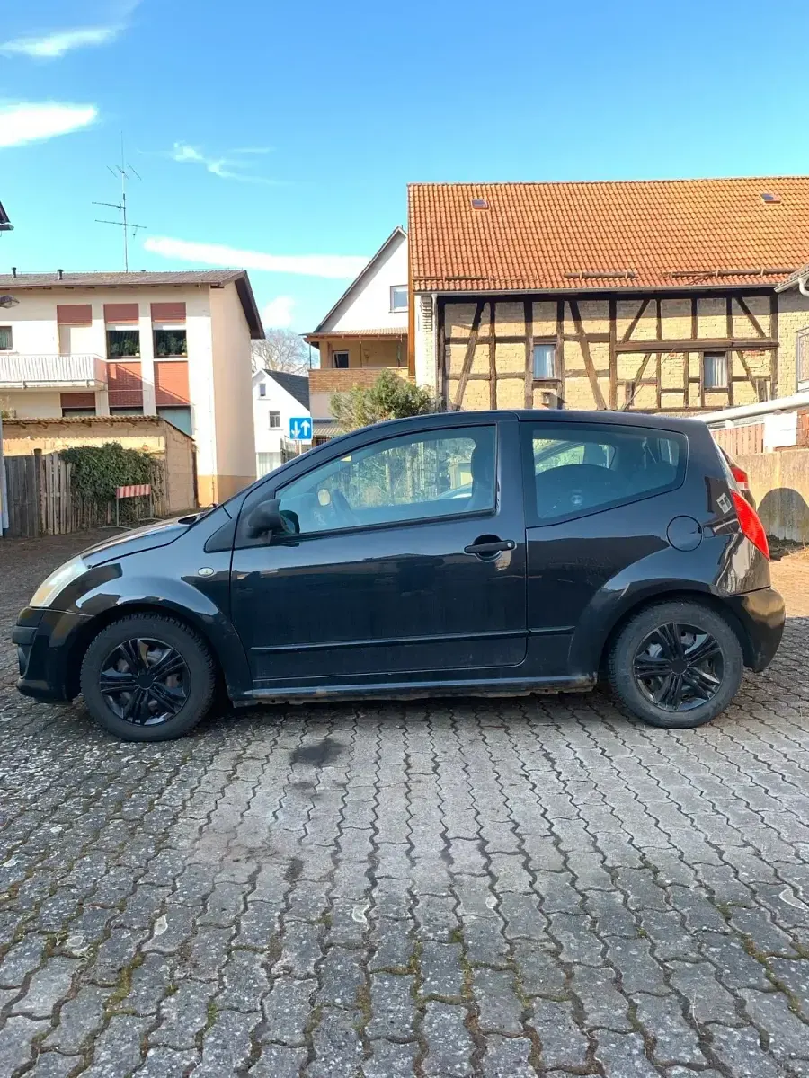 Gebraucht Citroën C2 60 PS (44 kW) 2009 Schwarz Kleinwagen