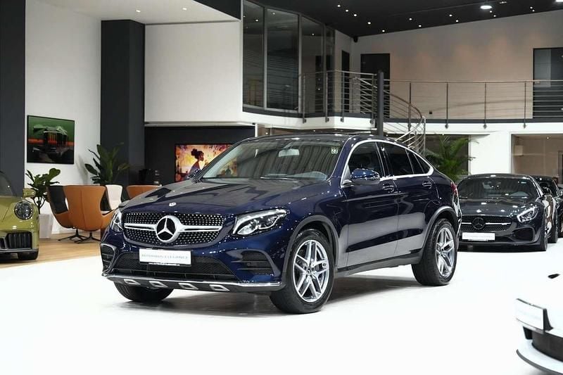 Gebraucht Mercedes GLC250 AMG line 211 PS (155 kW) 2018 Cavansitblau  metalliclack Coupé