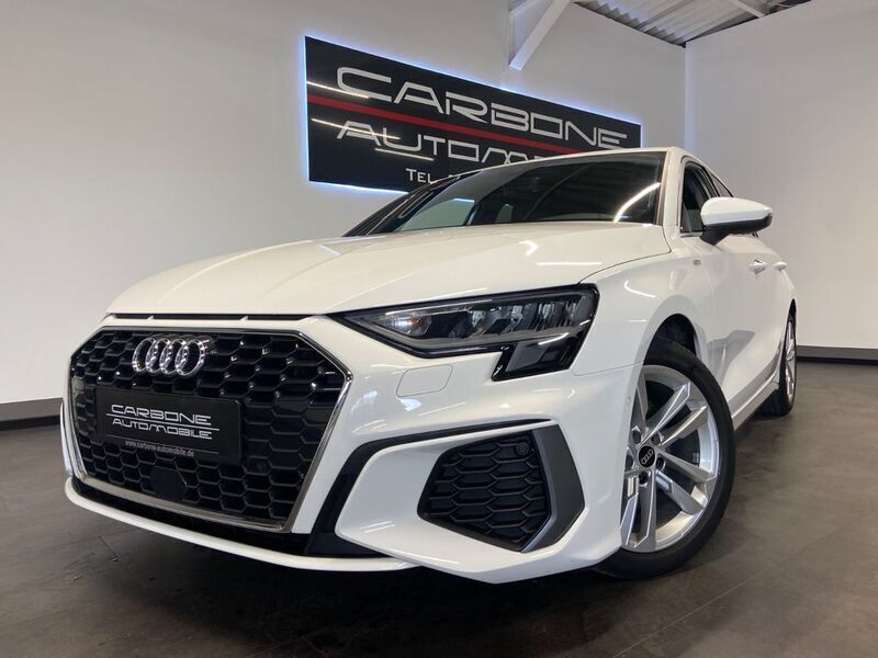 Weiß Gebraucht 2020 Audi A3 Sportback S-Line Limousine | 22.990 € (Etwas zu teuer) - Bild 1/4