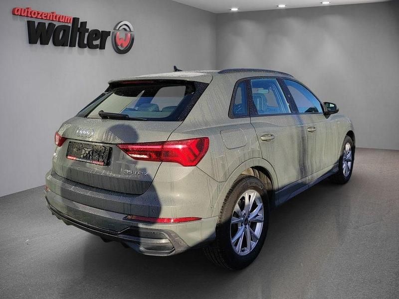 Gebraucht Audi Q3 Business 150 PS (110 kW) 2023 Grau SUV