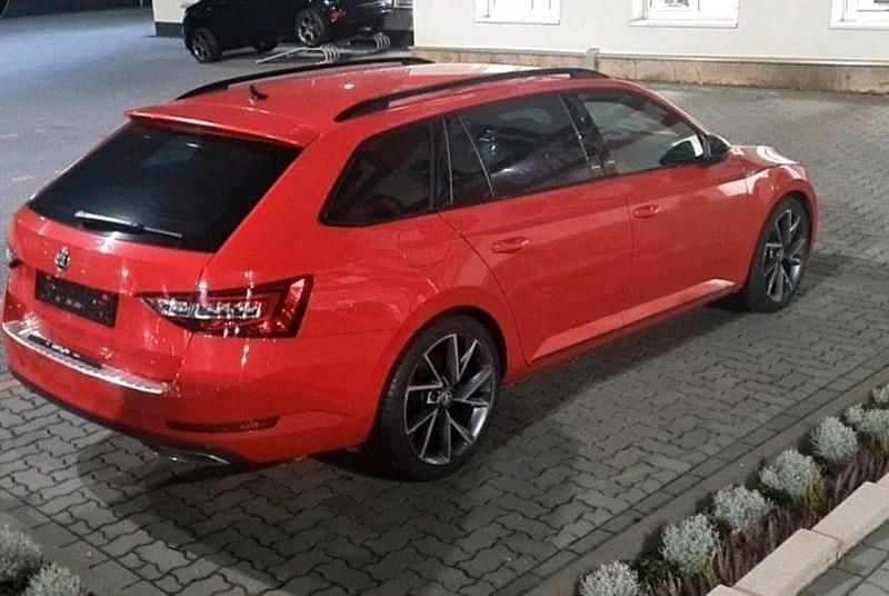 Gebraucht Skoda Superb SportLine 190 PS (139 kW) 2017 Rot Kombi
