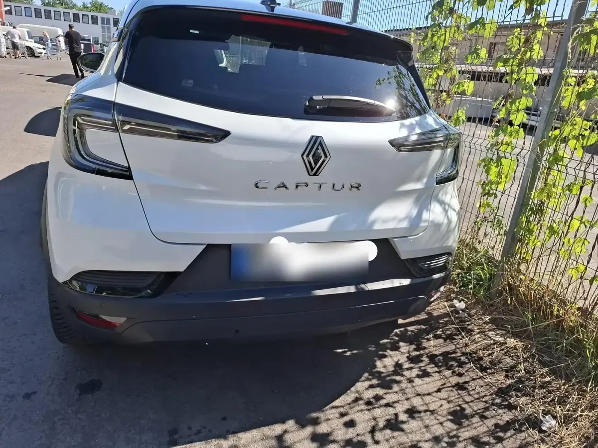 Gebraucht Renault Captur 160 PS (117 kW) 2024 Weiß SUV