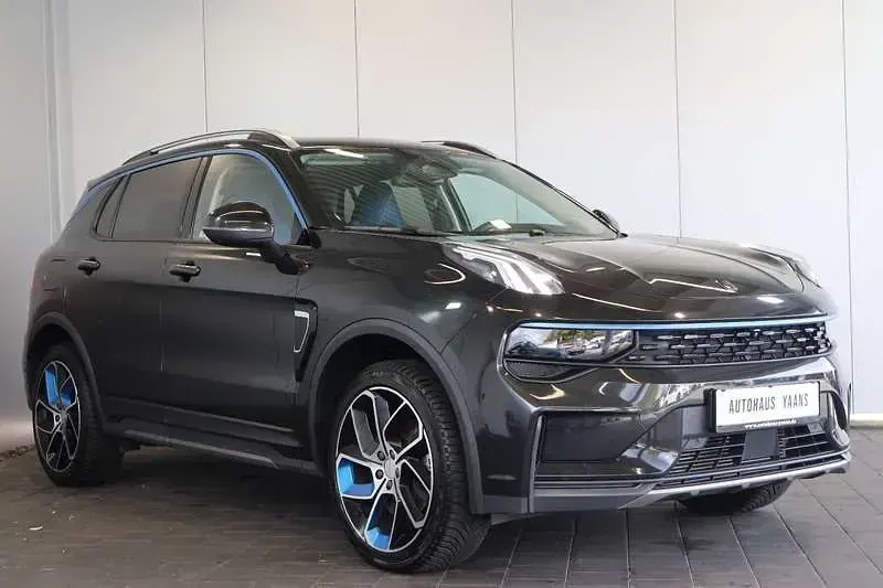 Second-hand Lynk & Co 01 197 CP (144 kW) 2022 Negru SUV