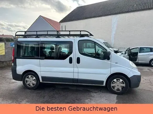 Second-hand Renault Trafic 146 CP (107 kW) 2009 Andere Monovolum