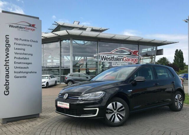 Gebraucht VW e-Golf 100 kW (136 PS) 2020 Schwarz Kleinwagen
