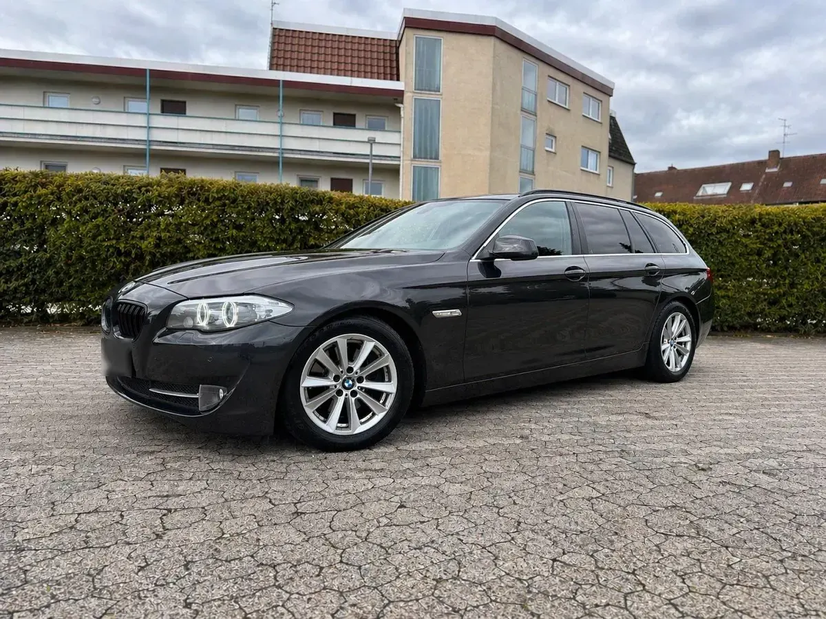 Second-hand BMW 520 184 CP (135 kW) 2012 Gri Break