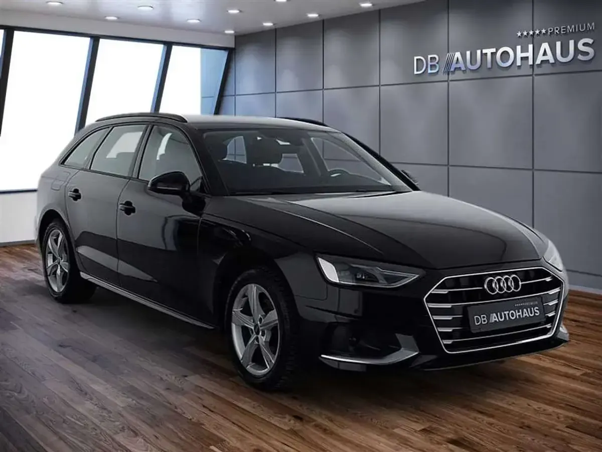 Gebraucht Audi A4 Advanced Plus 163 PS (119 kW) 2024 Schwarz Kombi