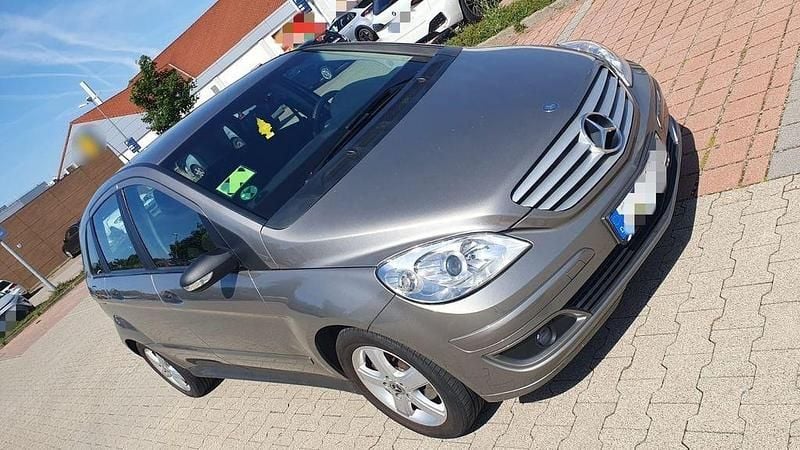 Gebraucht 2006 Mercedes B200 Van / Kleinbus | 3.999 € (Guter Preis) - Bild 1/4