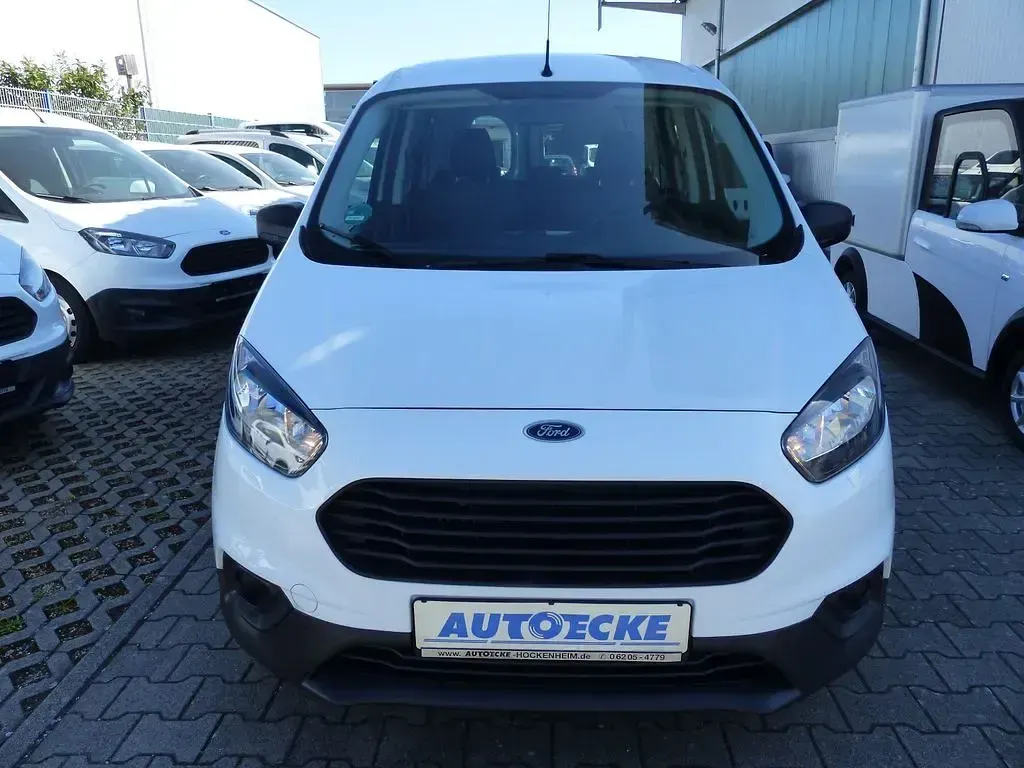 Gebraucht Ford Courier 101 PS (74 kW) 2020 Weiß Van / Kleinbus