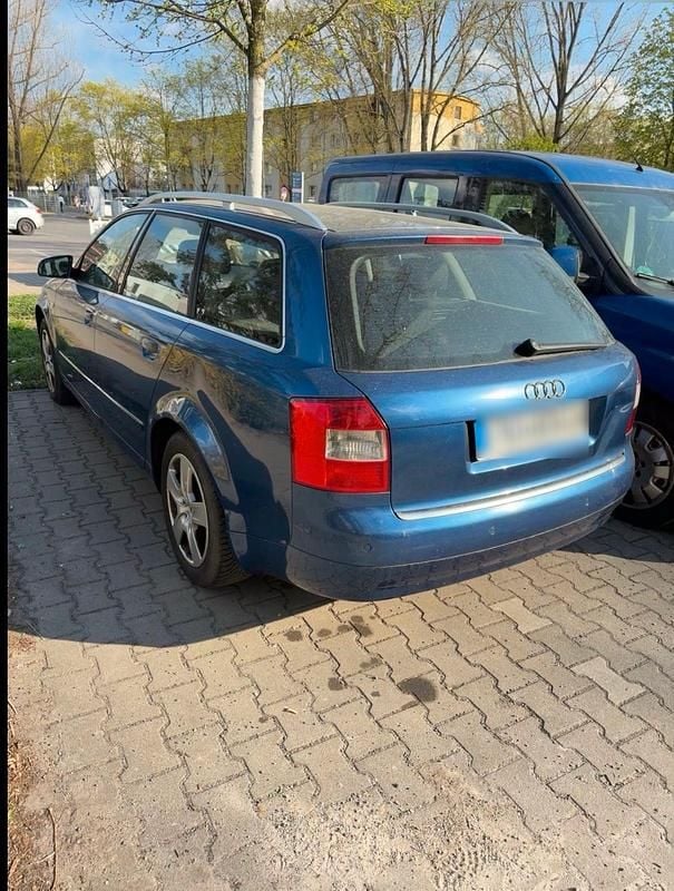 Second-hand Audi A4 131 CP (96 kW) 2004 Albastru Break