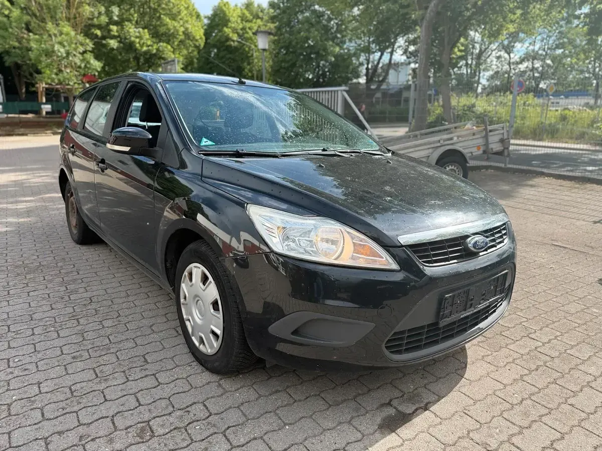 Gebraucht Ford Focus 109 PS (80 kW) 2009 Schwarz Kombi