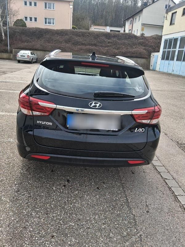 Gebraucht Hyundai i40 135 PS (99 kW) 2019 Schwarz Kombi