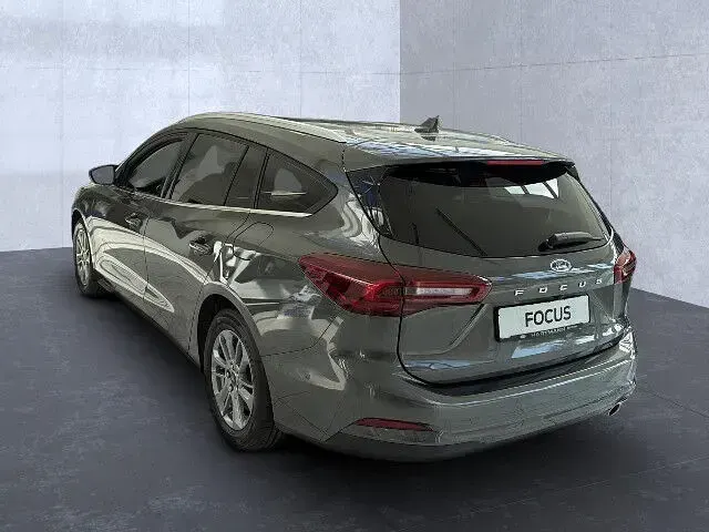 Neu Ford Focus Titanium X 155 PS (114 kW) 2026 Grau Limousine