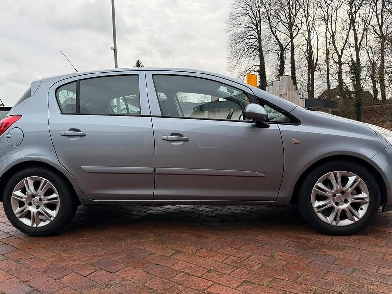 Gebraucht Opel Corsa 75 PS (55 kW) 2006 Grau Kleinwagen