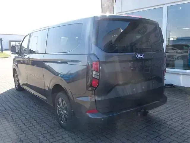Używany Ford Tourneo Custom Titanium 2025 Andere Van