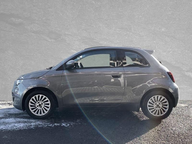 Gebraucht Fiat 500e Action 69 kW (95 PS) 2022 Mineral grau (met.lack.) Kleinwagen