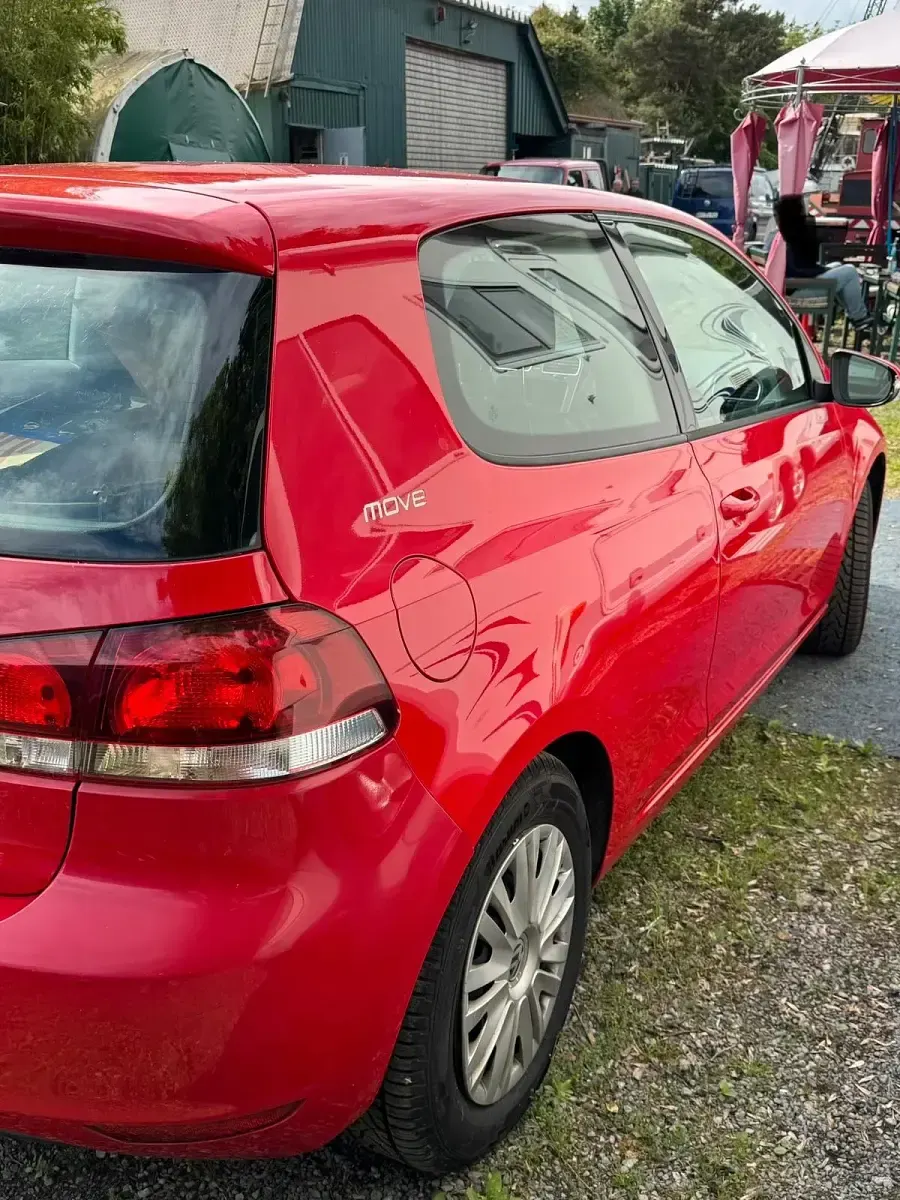 Gebraucht VW Golf VII 80 PS (58 kW) 2012 Rot Kleinwagen