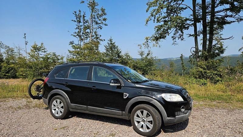 Schwarz Gebraucht 2008 Chevrolet Captiva LT SUV | 4.800 € (Fairer Preis) - Bild 1/4