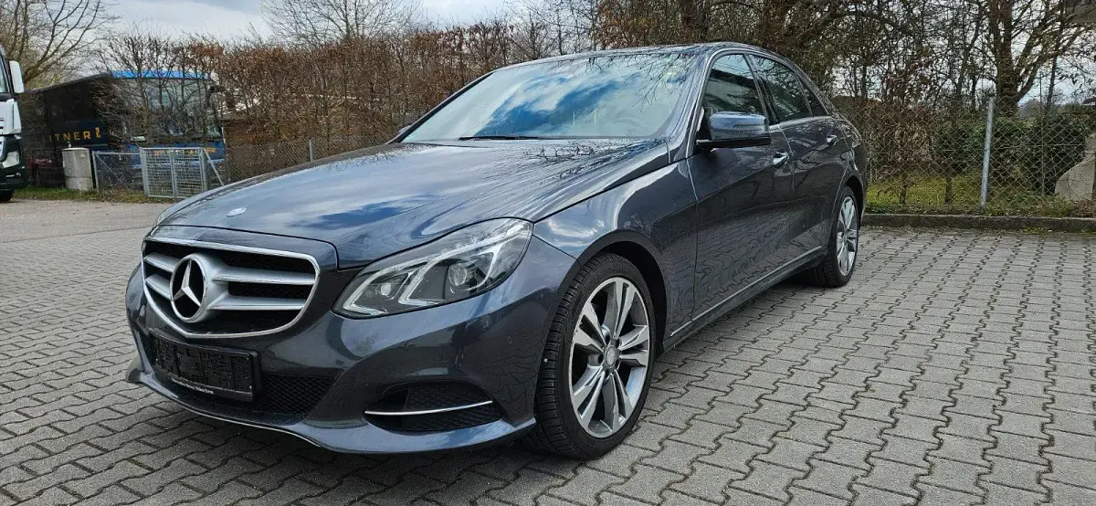 Gebraucht Mercedes E350 258 PS (189 kW) 2015 Grau Limousine