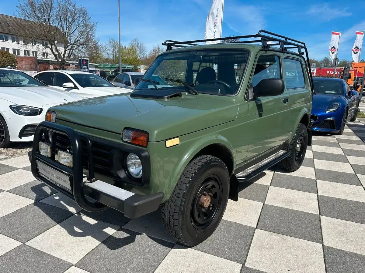 Second-hand Lada Taiga 83 CP (61 kW) 2017 Verde SUV