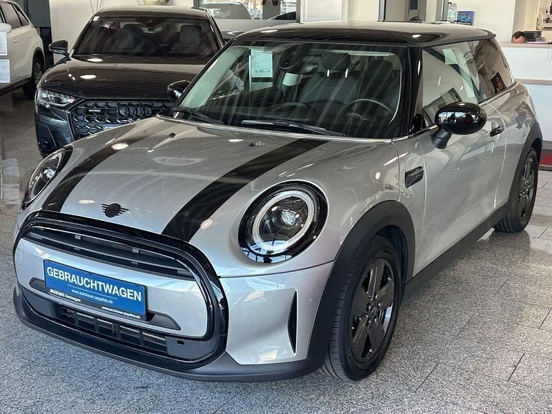 Gebraucht Mini Cooper Classic 136 PS (100 kW) 2023 Silber Kleinwagen