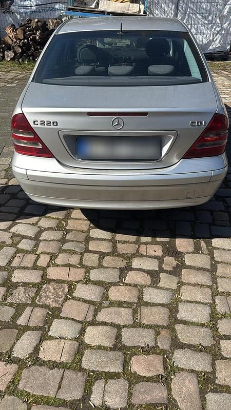 Gebraucht Mercedes C220 2003 Silber Limousine