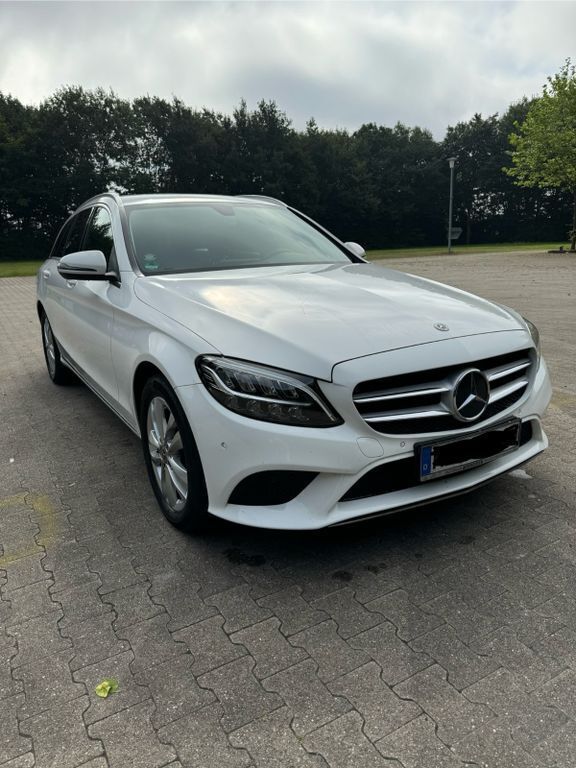 Weiß Gebraucht 2019 Mercedes C200 Kombi | 19.100 € (Superpreis) - Bild 1/4