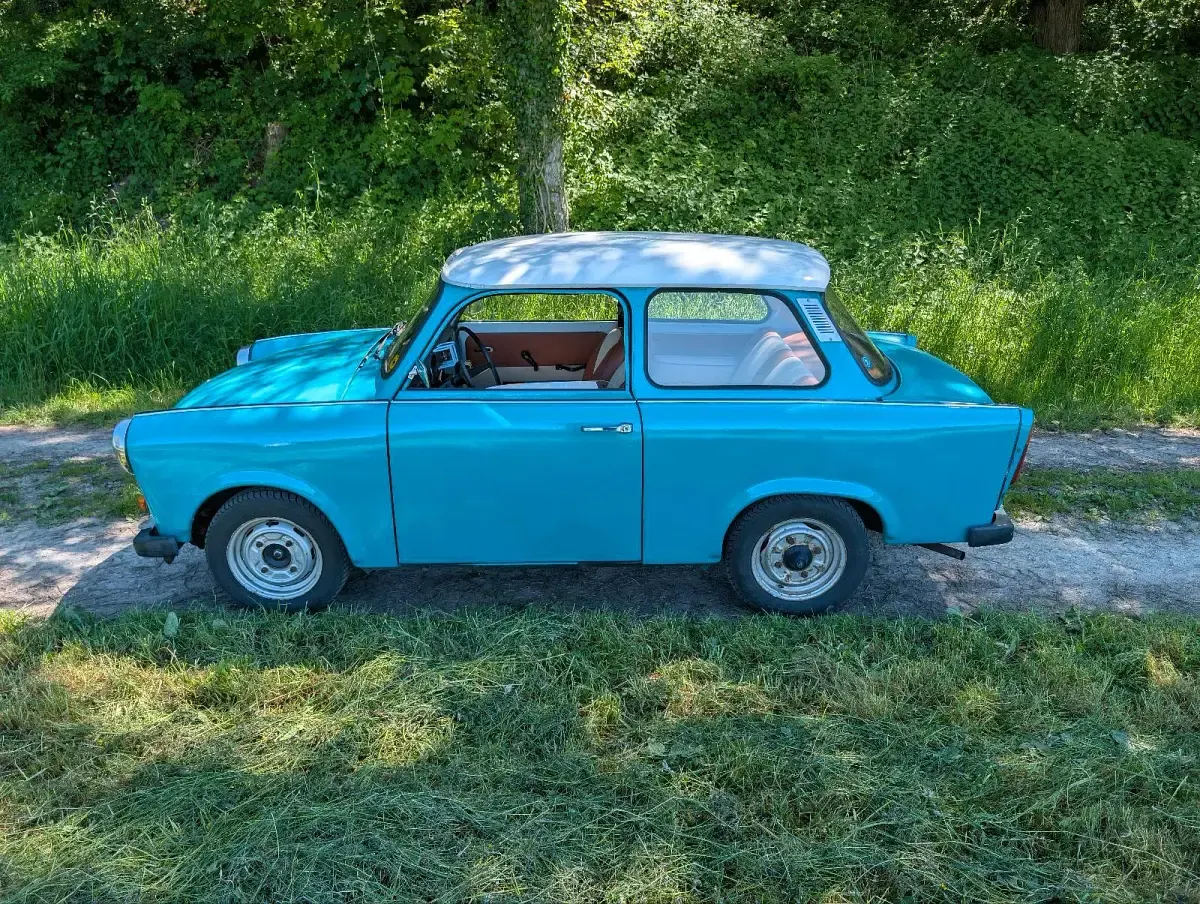 Gebraucht Trabant 601 26 PS (19 kW) 1991 Blau Kleinwagen