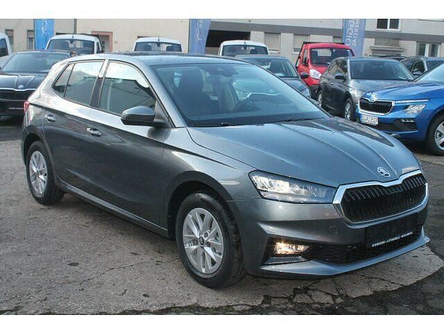 Grau metallic Neu 2025 Skoda Fabia Kleinwagen | 19.595 € (Fairer Preis) - Bild 1/4