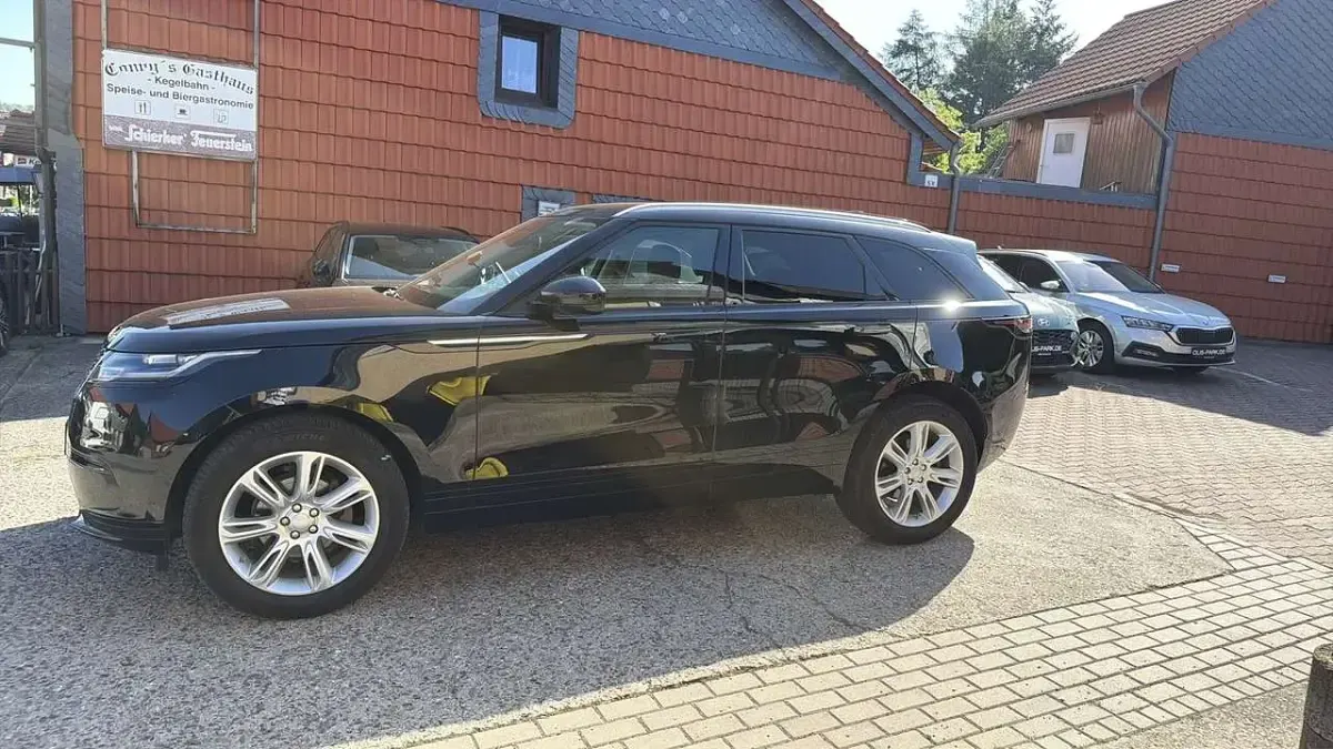Gebraucht Land Rover Range Rover Velar Basis 179 PS (131 kW) 2020 Schwarz SUV