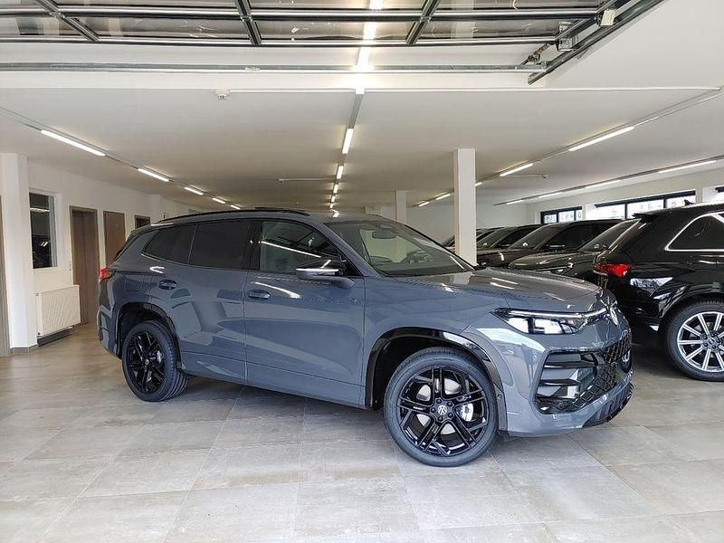 Neu VW Tayron R-line 150 PS (110 kW) 2026 Delfingraumetallic SUV