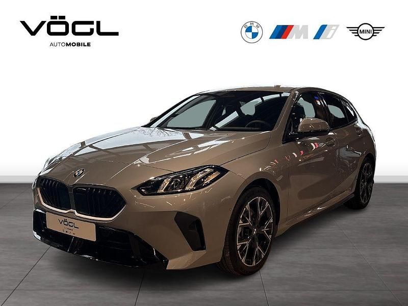 Blau Neu 2025 BMW 120 M Sport Kleinwagen | 34.190 € (Guter Preis) - Bild 1/4