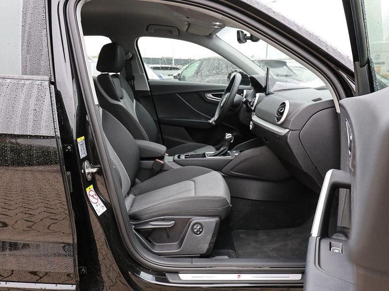 Gebraucht Audi Q2 S-Line 150 PS (110 kW) 2025 Schwarz / mythosschwarz SUV