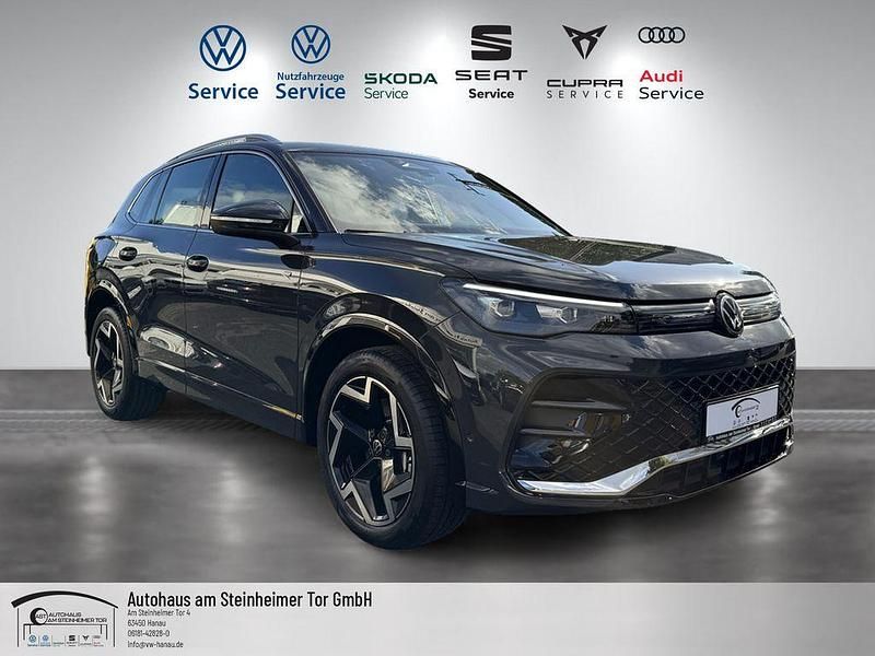 Grau Gebraucht 2025 VW Tiguan R-line SUV | 43.890 € (Fairer Preis) - Bild 1/4
